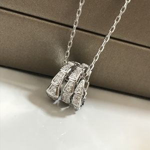 18K white gold snake head colorless diamond necklace for women
